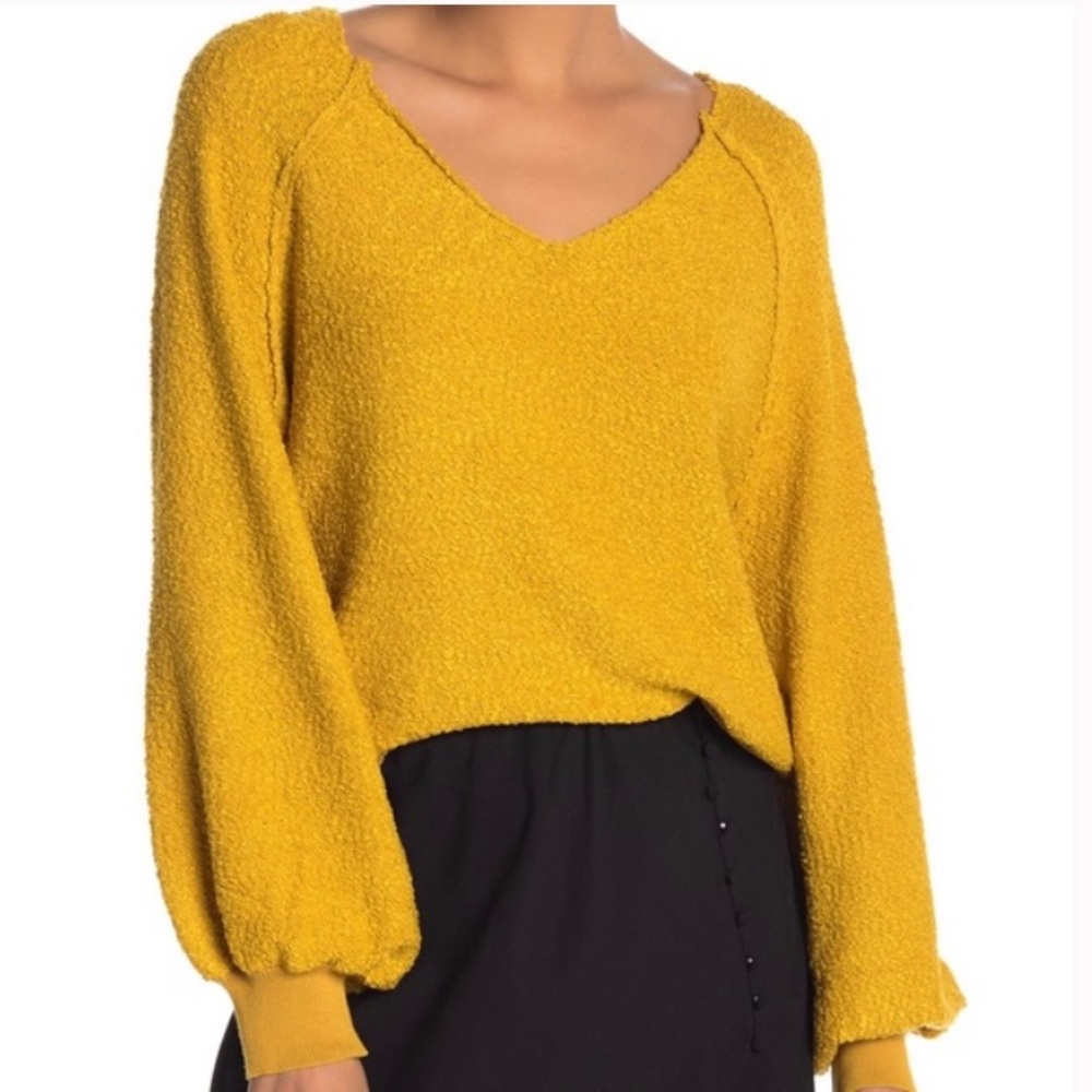 Great CODE x MODE yellow knit sweater